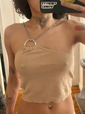 D&G Beige Ring-Chain Crop Top